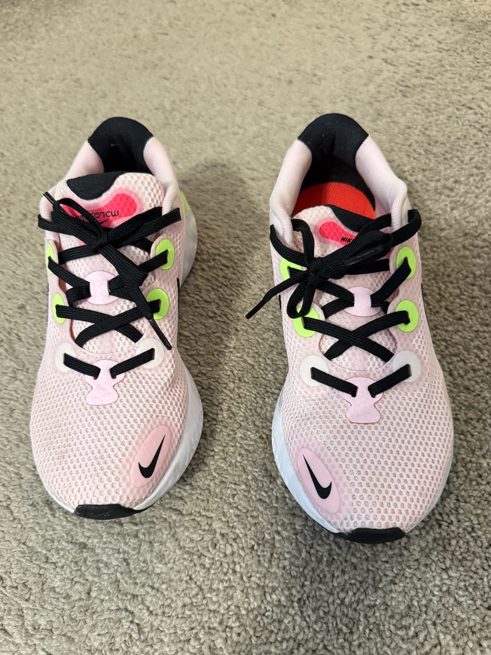 Nike Renew Run "Pink Foam" women's running shoes size 8